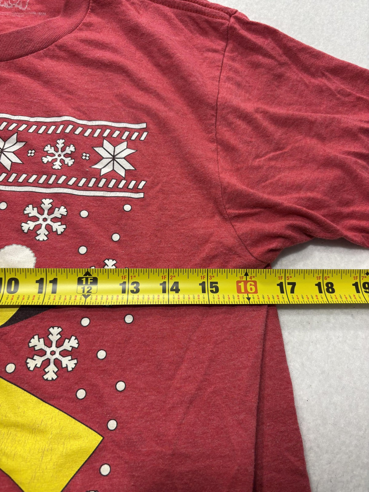 Pokemon Shirt Mens Small Red Pikachu Christmas Santa Hat Snowflake Graphic Tee