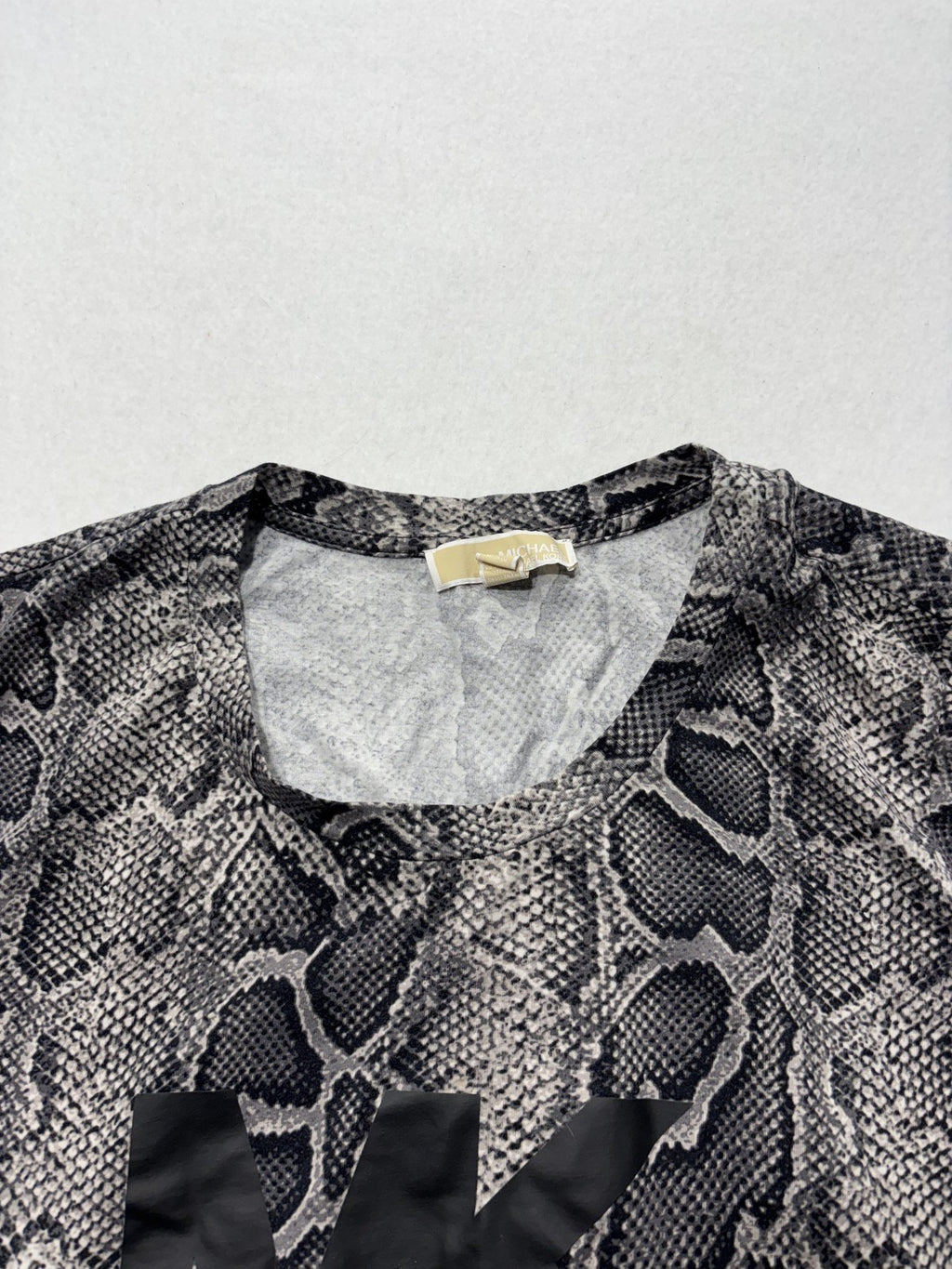 Michael Kors Shirt Womens 3X Gray Snake Print MK Logo Crew Neck Short Sleeve Tee