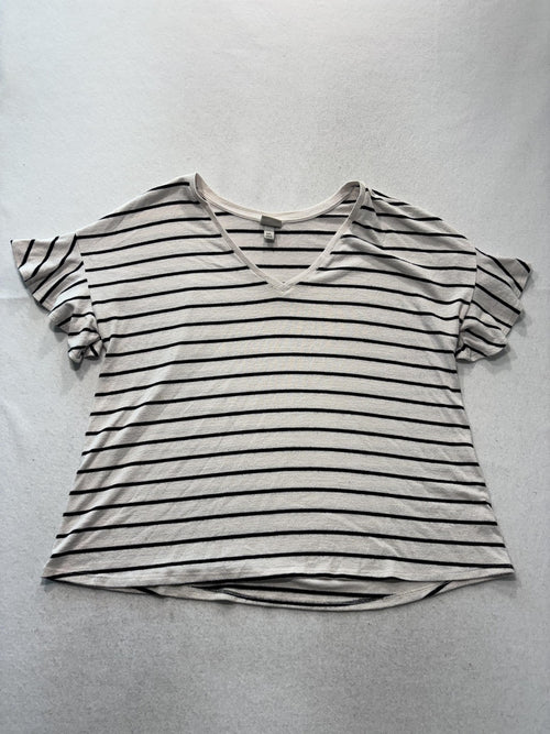 A New Day Shirt Womens 2XL White Black Striped V Neck Flutter Sleeve Tee Casual
