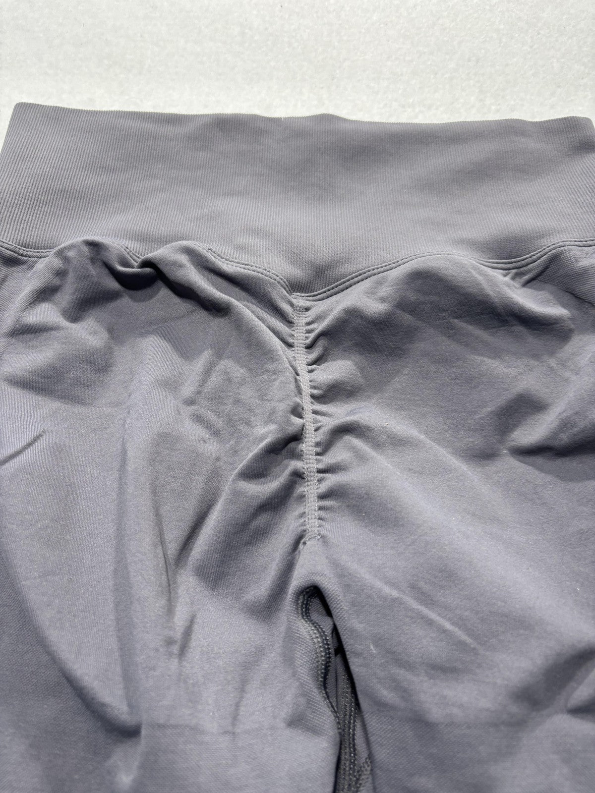 Unbranded Gray High Rise Ruched Back Shaping Leggings Womens Medium 24 Inseam