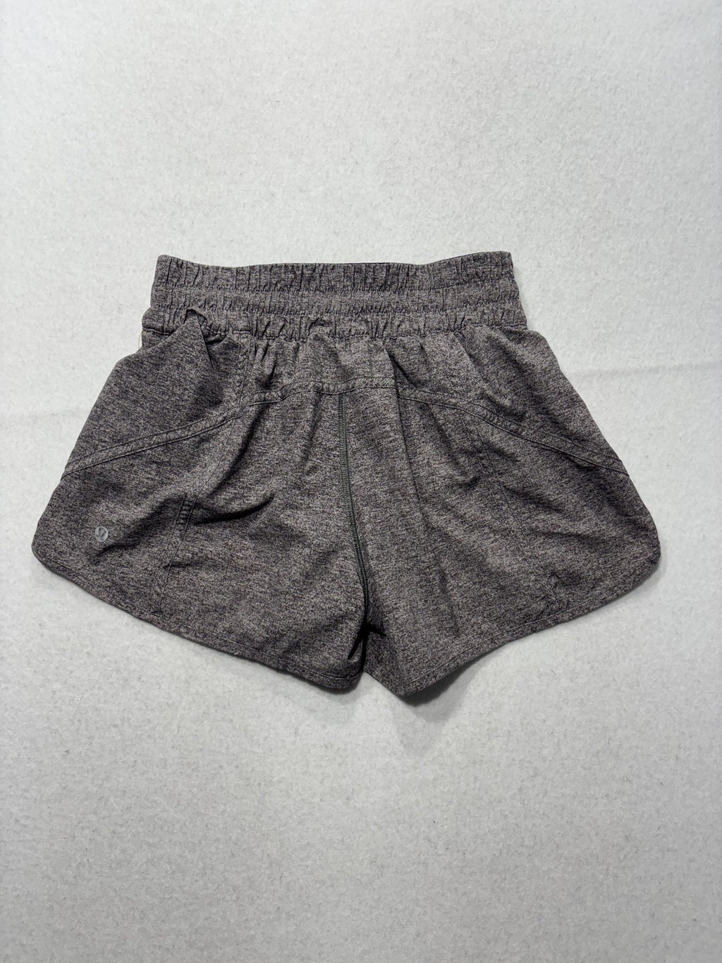 Lululemon Running Shorts Womens 6 Gray 2.5" Inseam Zip Pocket Lined Athletic