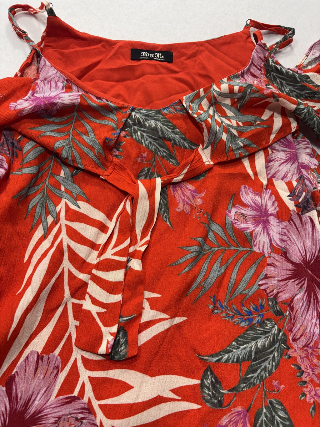Miss Me Blouse Womens XS Red Floral Tropical Cold Shoulder Ruffle Strap Top