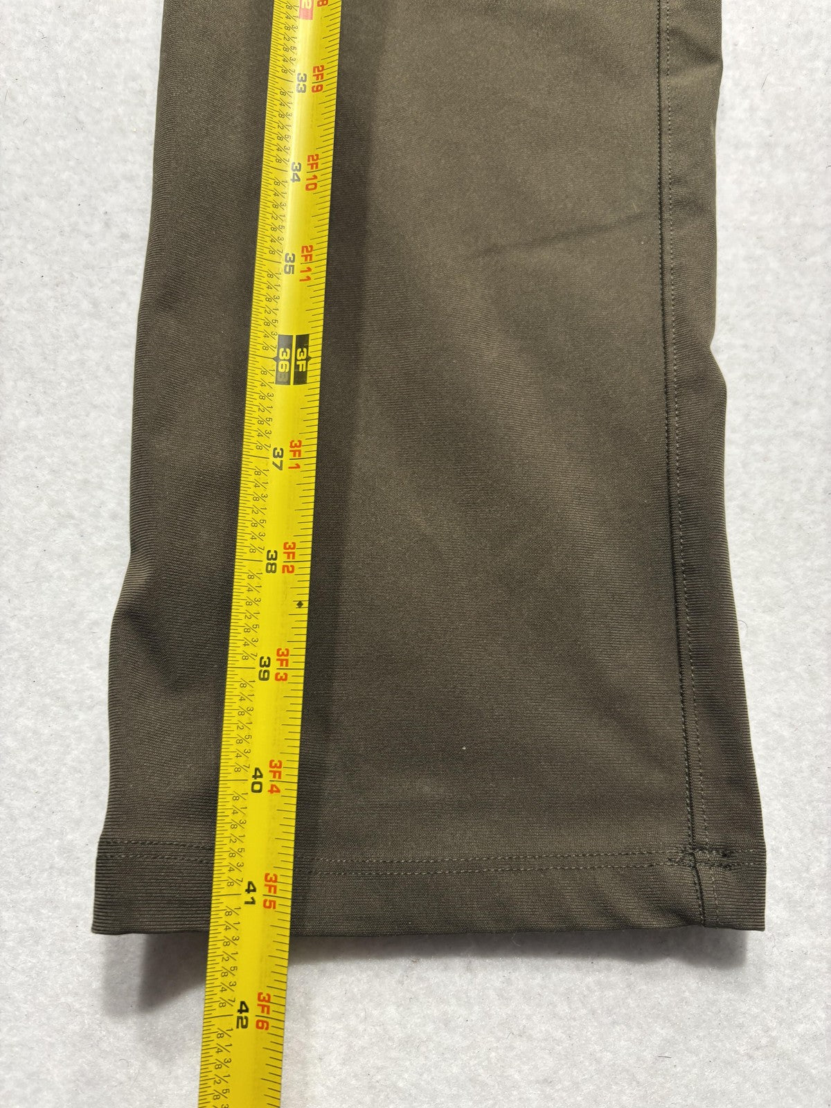 Lululemon Mens Chino Pants 31x32 Green Slim Straight Stretch Casual LM5AEYS