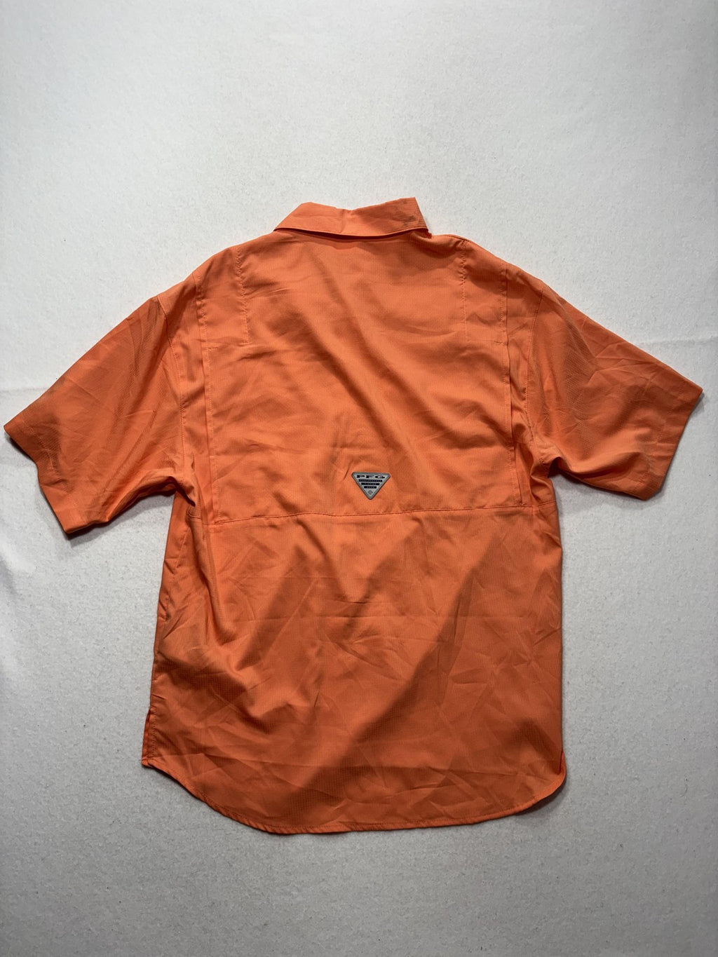 Columbia PFG Omni-Shade Shirt Mens Small Orange Short Sleeve Fishing Button Up