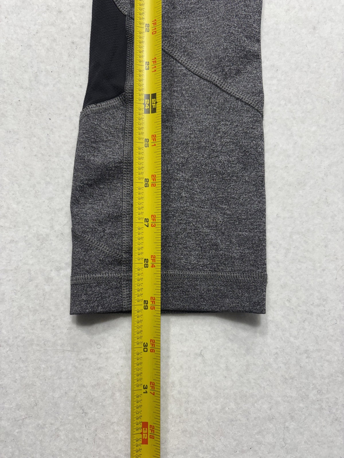 Lululemon Leggings Womens 4 Gray Colorblock Cropped Zip Pocket Running Athletic