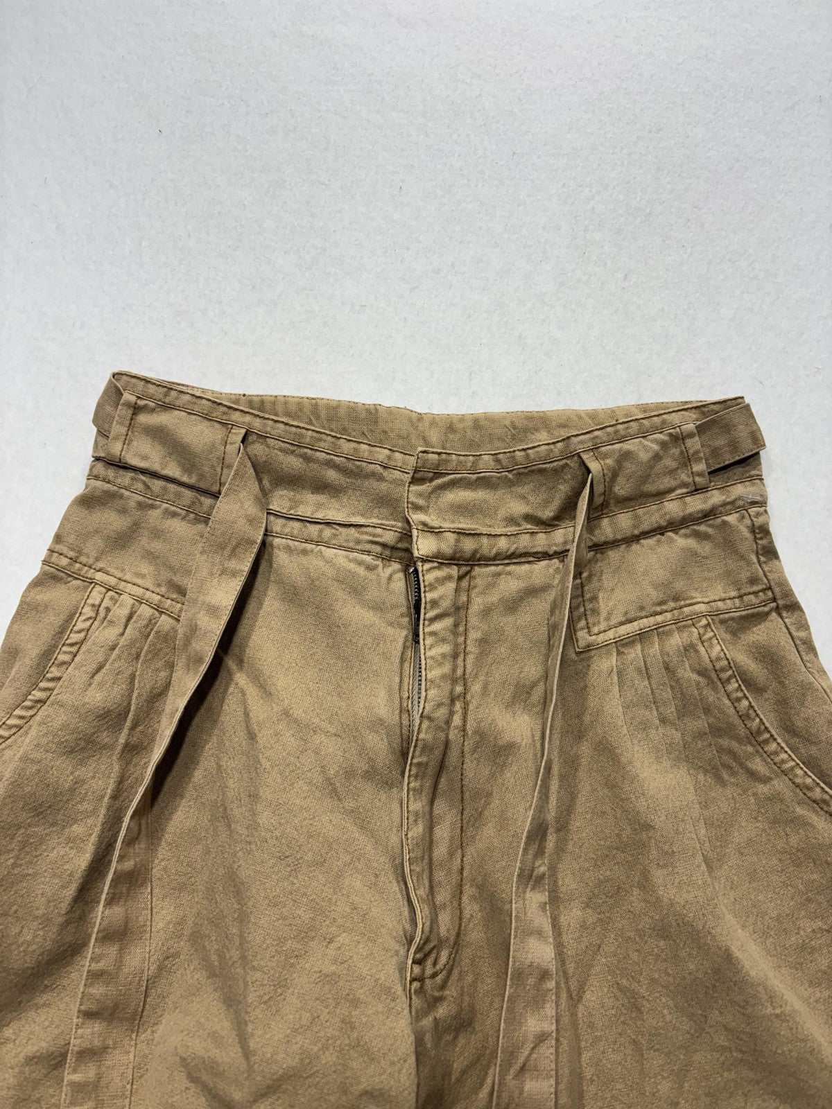 FP One Shorts Womens 4 Beige Chino Twill Belted Raw Hem Pleated Relaxed Fit