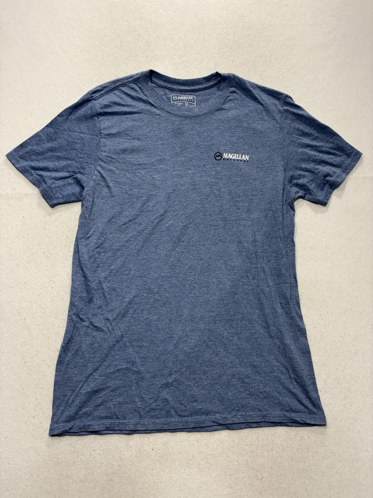 Magellan Outdoors Shirt Mens Medium Blue Hunting Dog Sunset Outdoor Graphic Tee