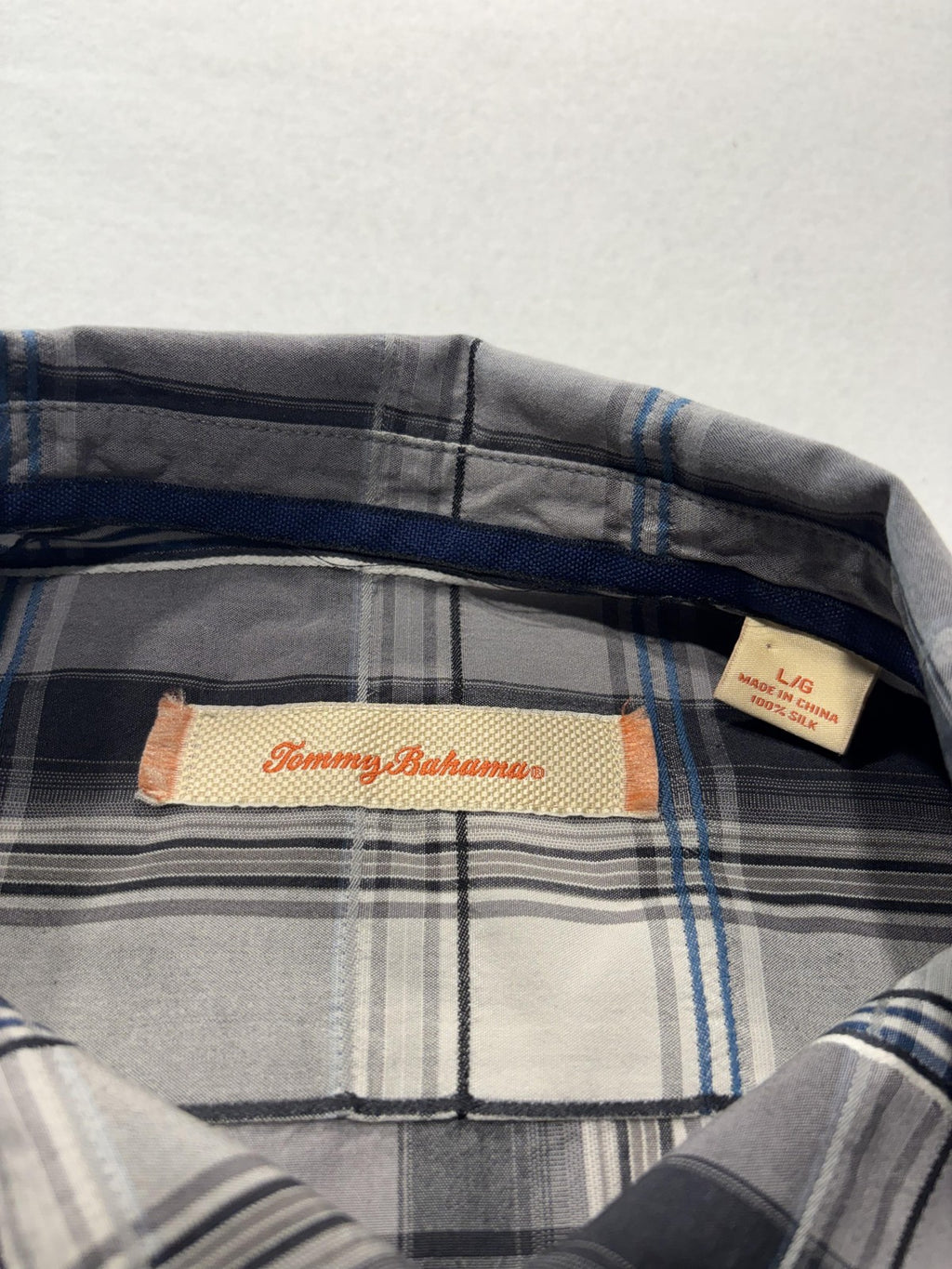 Tommy Bahama Shirt Mens Large Gray Plaid Silk Short Sleeve Button Up Casual
