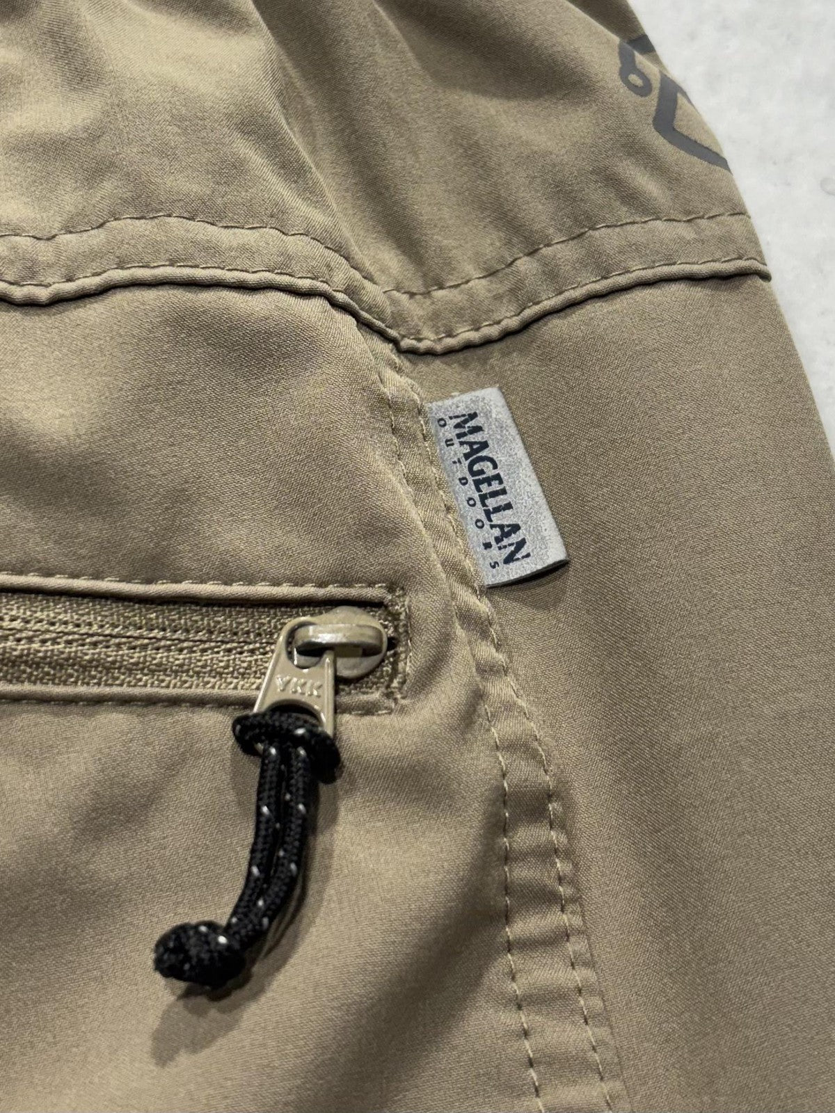 Magellan Outdoors Shorts Mens Small Brown 7" Inseam Fishing Water Repellent