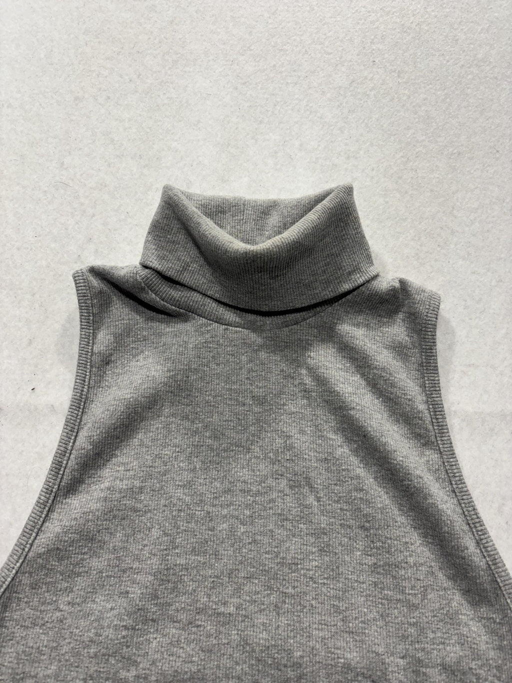 Zara Tank Womens Large Gray Turtleneck Sleeveless Ribbed Cropped Knit Top