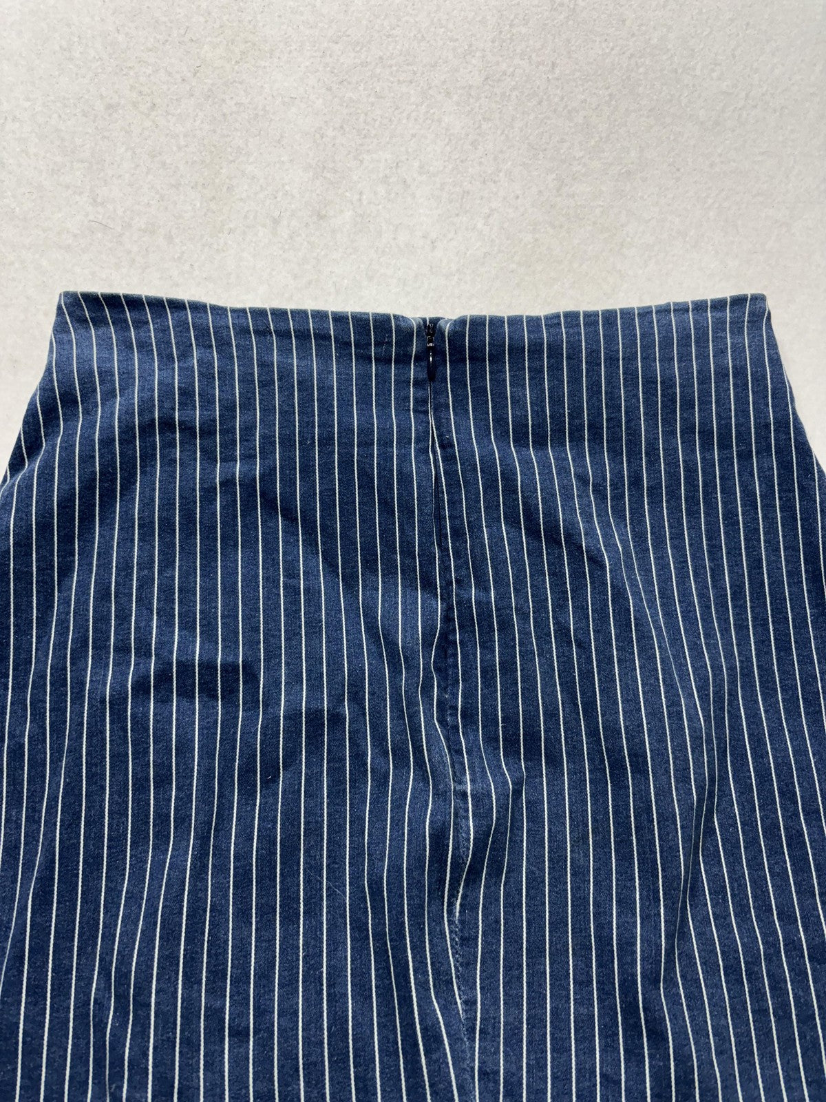 Chelsea & Violet Skirt Womens M Blue Stripe Denim Button Front Mini Casual