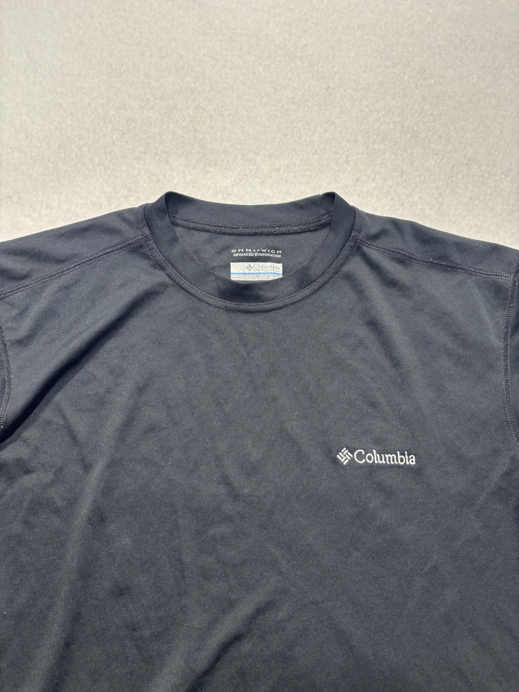 Columbia Omni-Wick Shirt Mens Medium Black Short Sleeve Tee Lightweight Active
