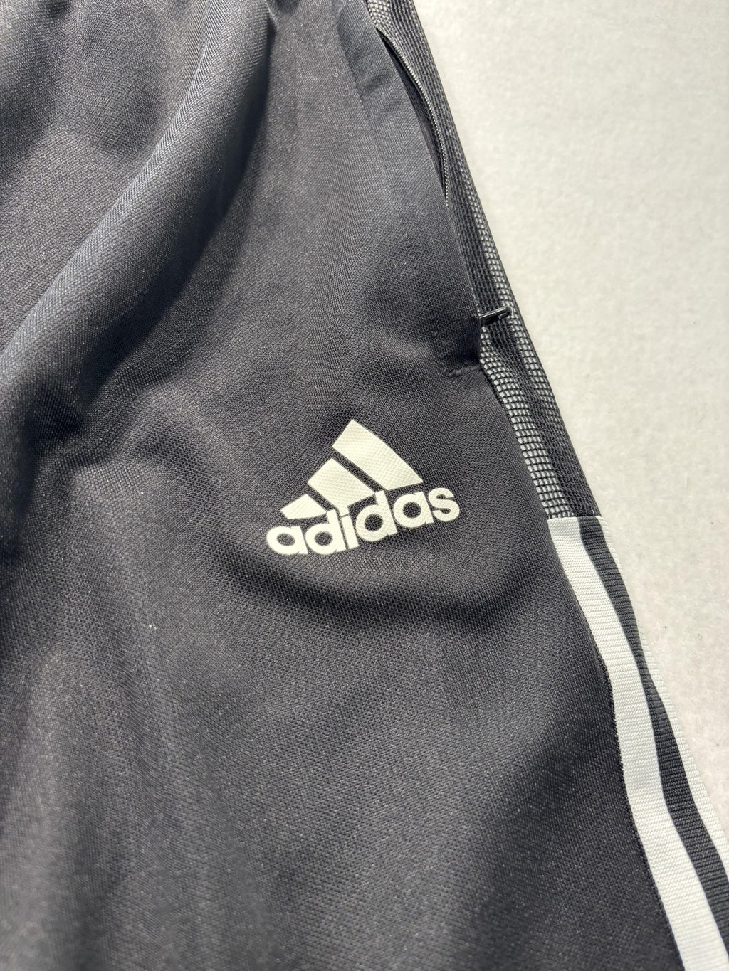 Adidas Track Pants Mens Medium Black AEROREADY Elastic Waist Side Stripe