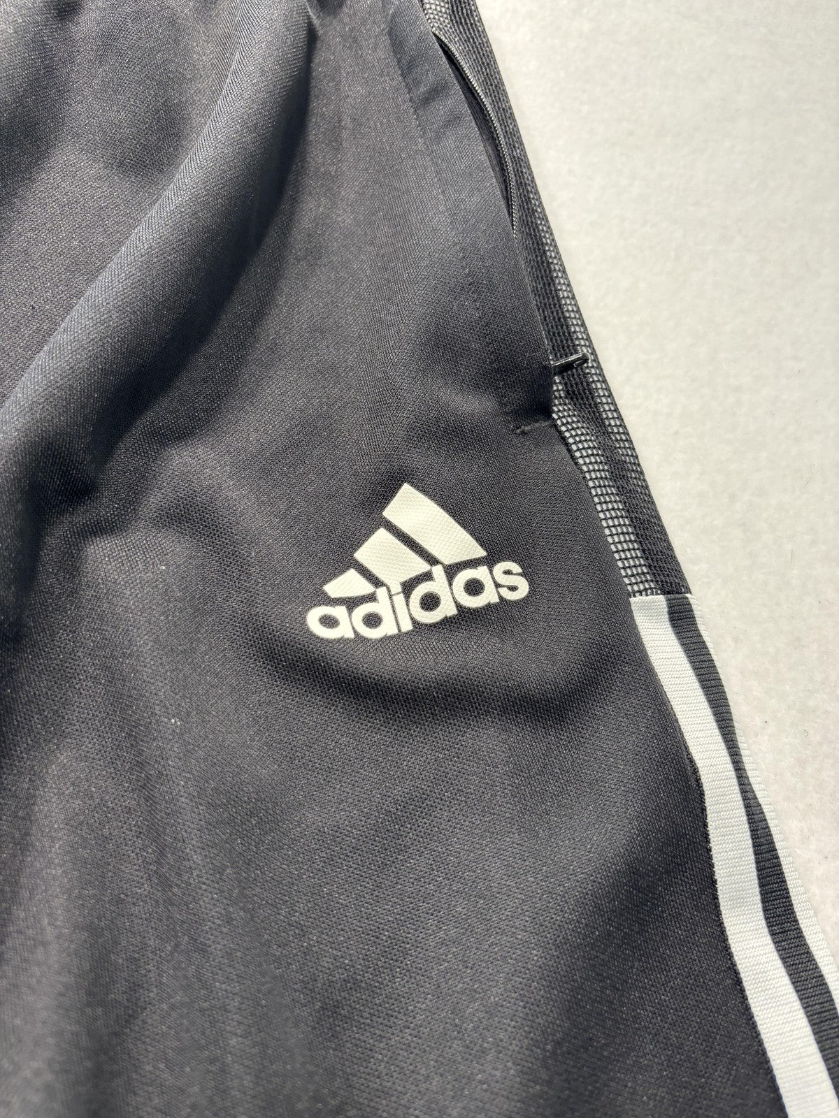 Adidas Track Pants Mens Medium Black AEROREADY Elastic Waist Side Stripe