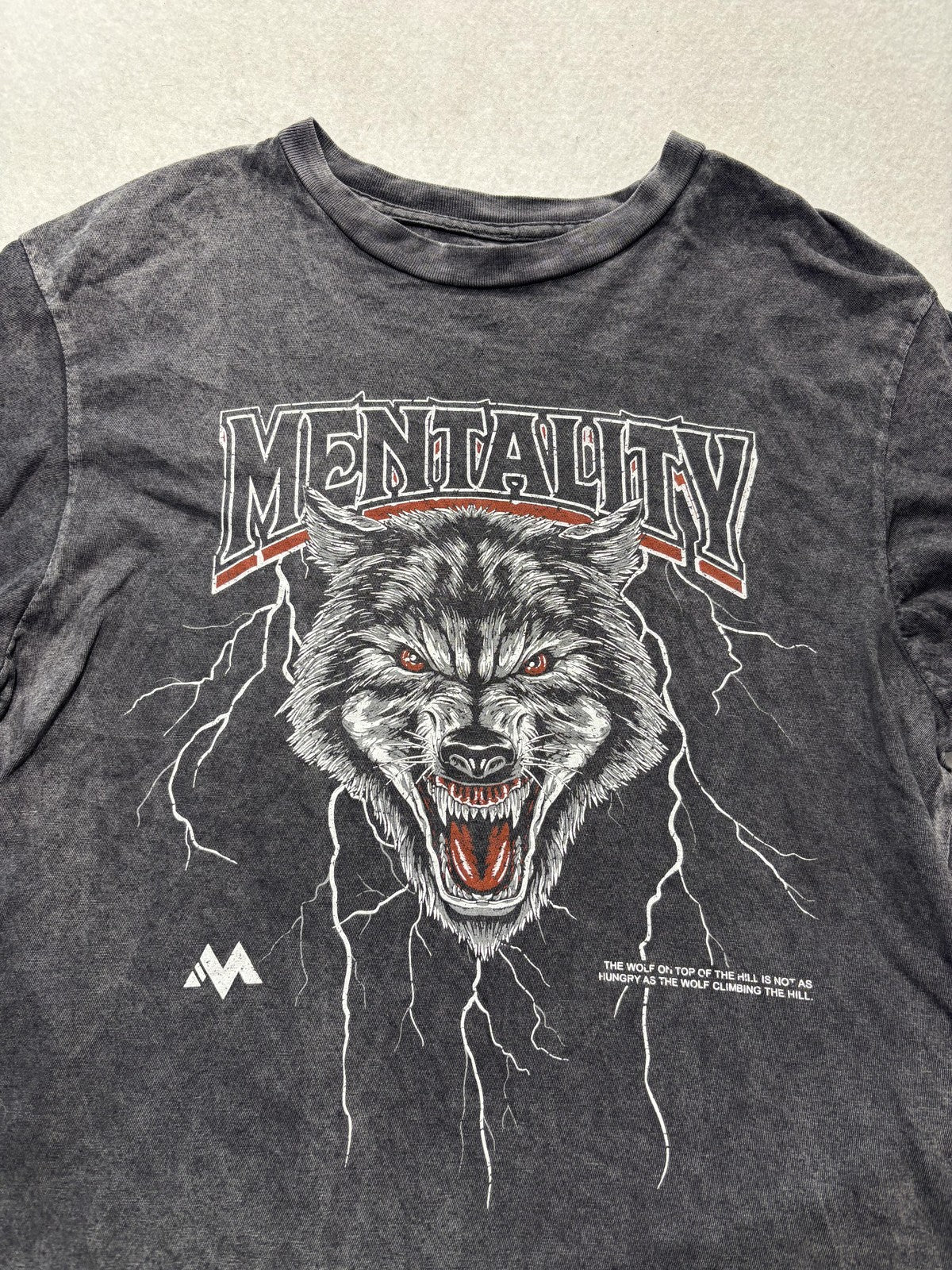 Mentality Shirt Mens Medium Gray Wolf Lightning Graphic Tee Motivational Quote