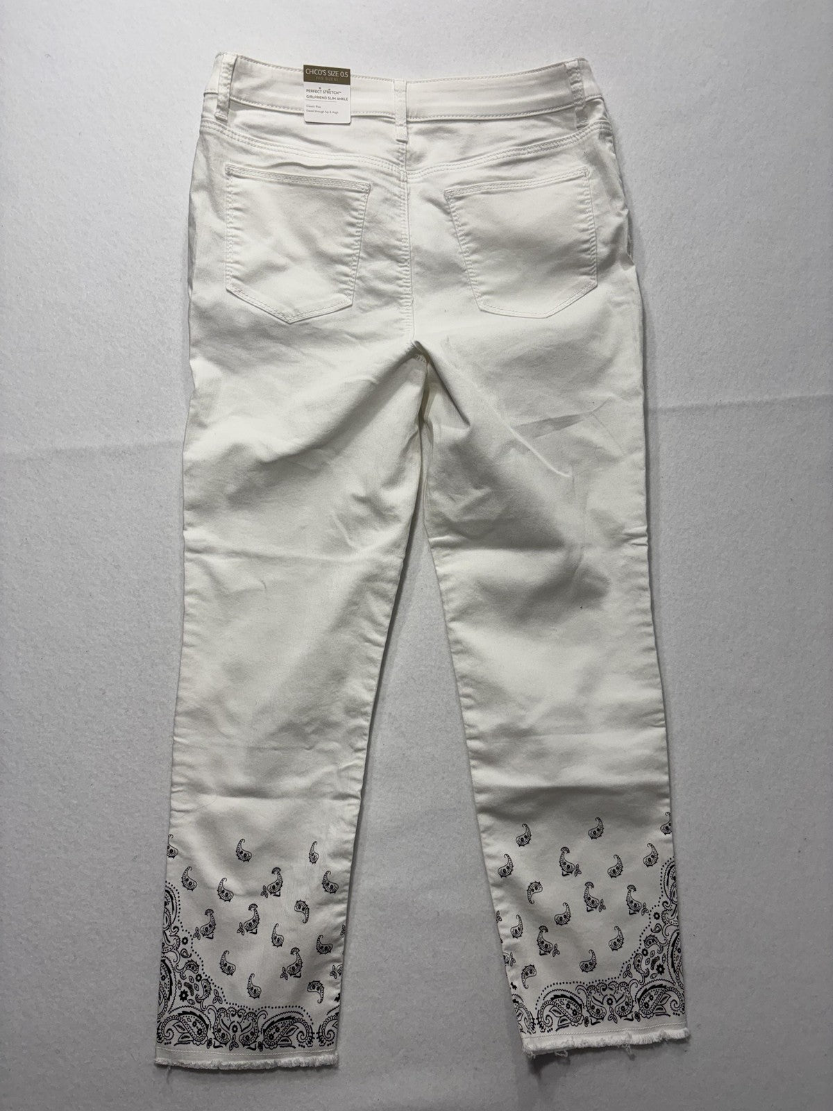 Chico's Jeans Womens 6 White Paisley Stretch Girlfriend Slim Ankle Raw Hem
