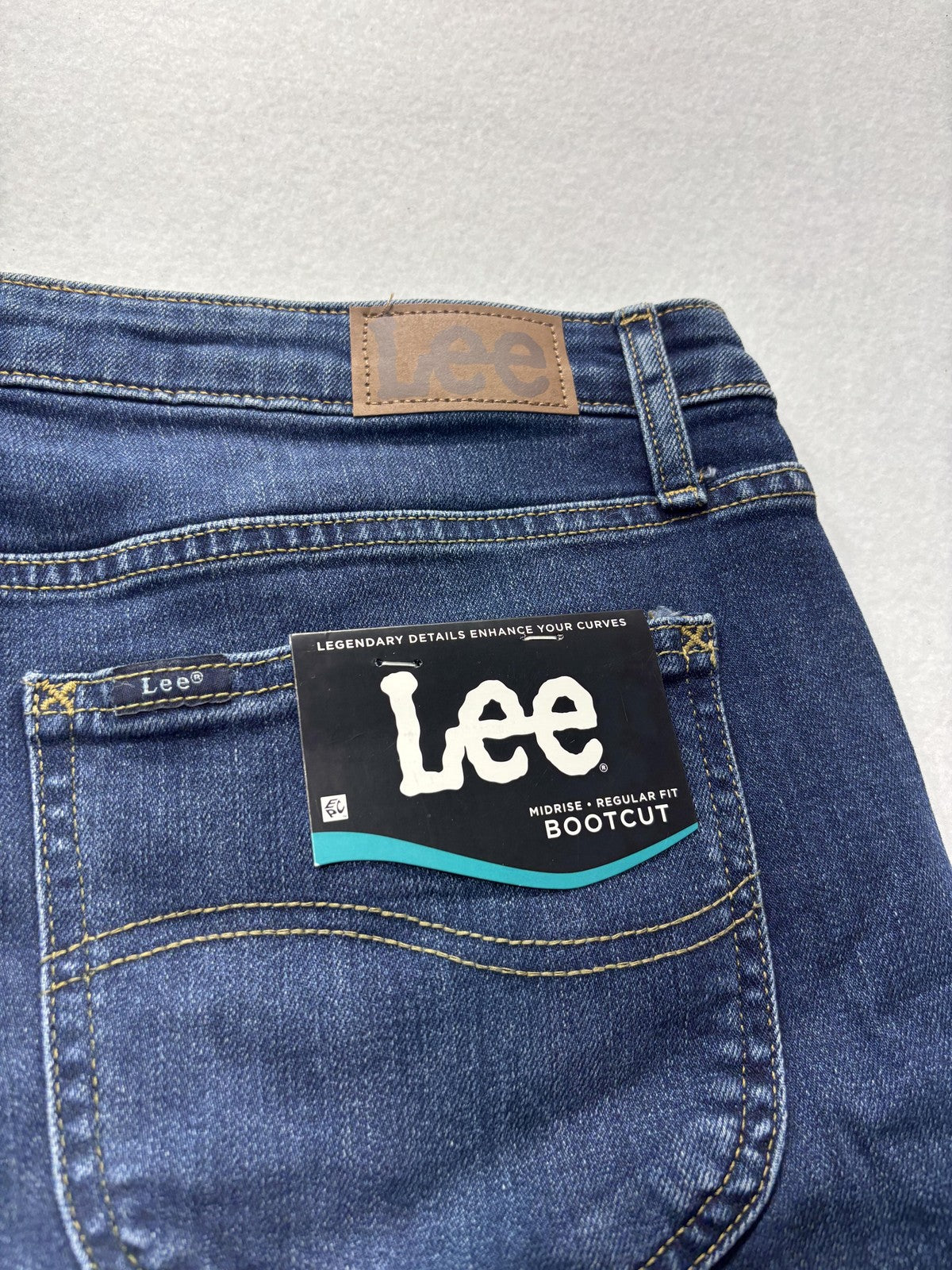 Lee Jeans Womens 14P Blue Medium Wash Mid Rise Bootcut Regular Stretch 33x29