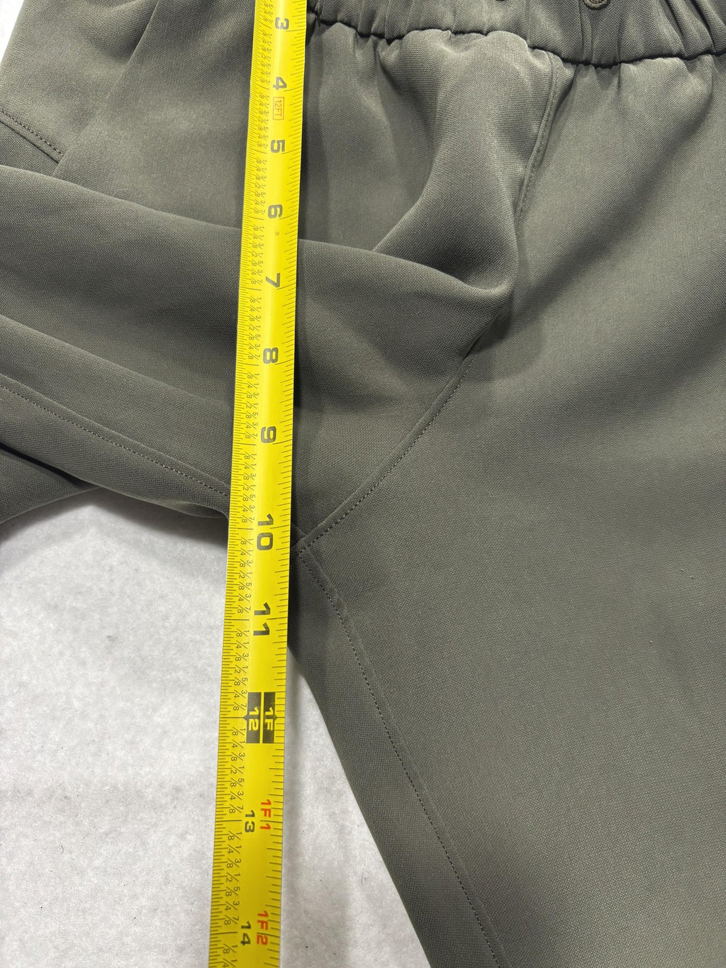 Lululemon Jogger Pants Womens 8 Green Elastic Waist Woven Cuffed Ankle Pockets