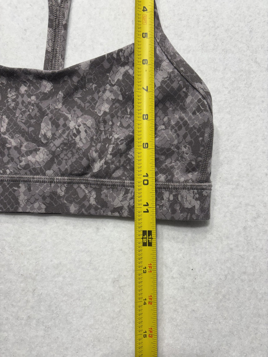 Lululemon Sports Bra Womens 6 Gray Animal Print Racerback Padded Yoga Athletic