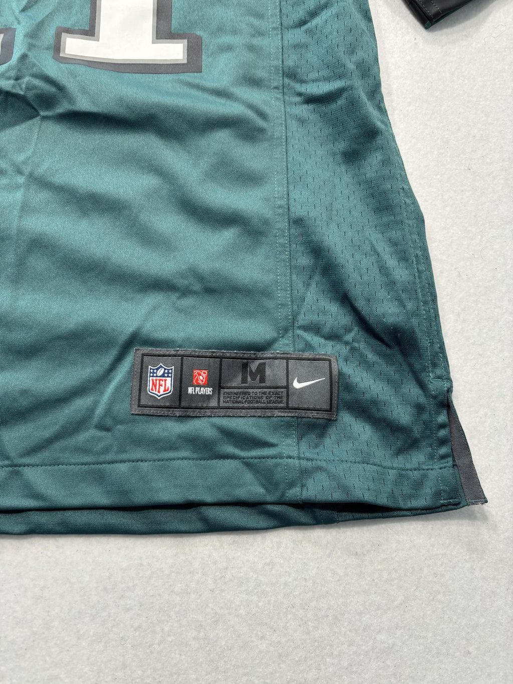 Philadelphia Eagles Jersey Mens Medium Green NFL Football Nike Carson Wentz 11