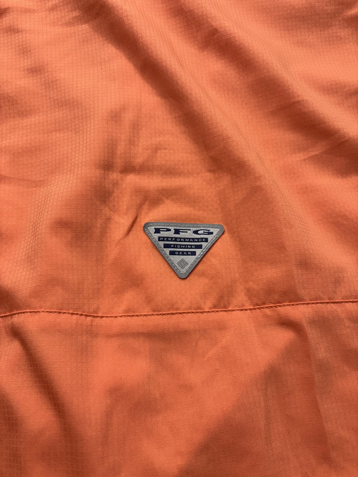 Columbia PFG Omni-Shade Shirt Mens Small Orange Short Sleeve Fishing Button Up