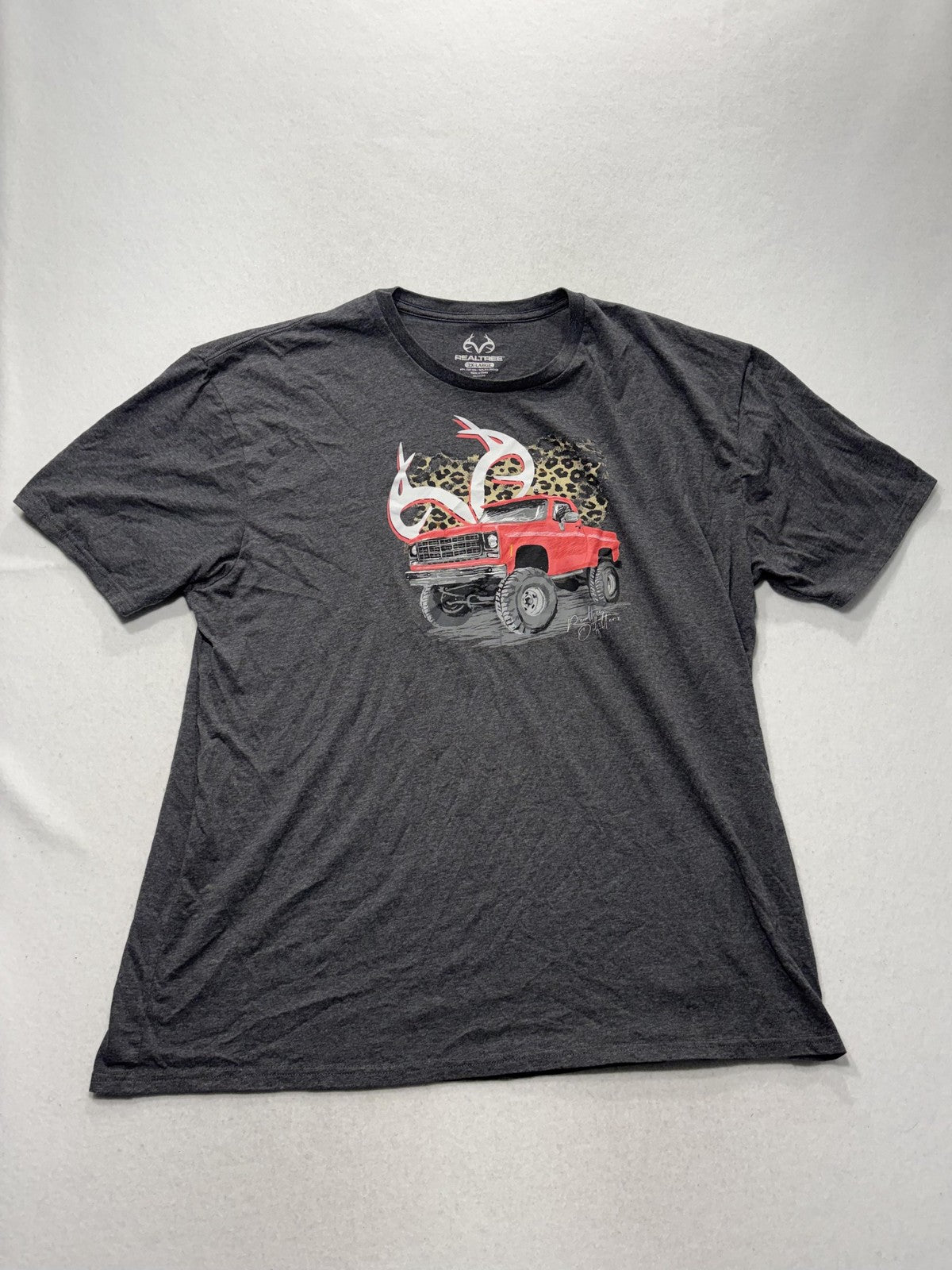 Realtree Shirt Mens 2XL Gray Red Truck Leopard Antler Graphic Tee Hunting