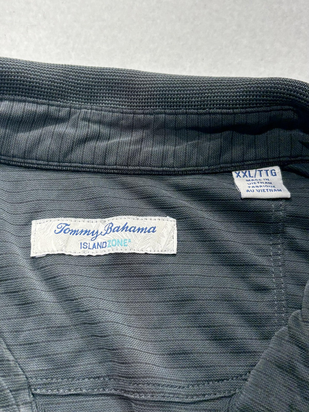 Tommy Bahama Polo Shirt Mens 2XL Gray Island Zone Striped Moisture Wicking