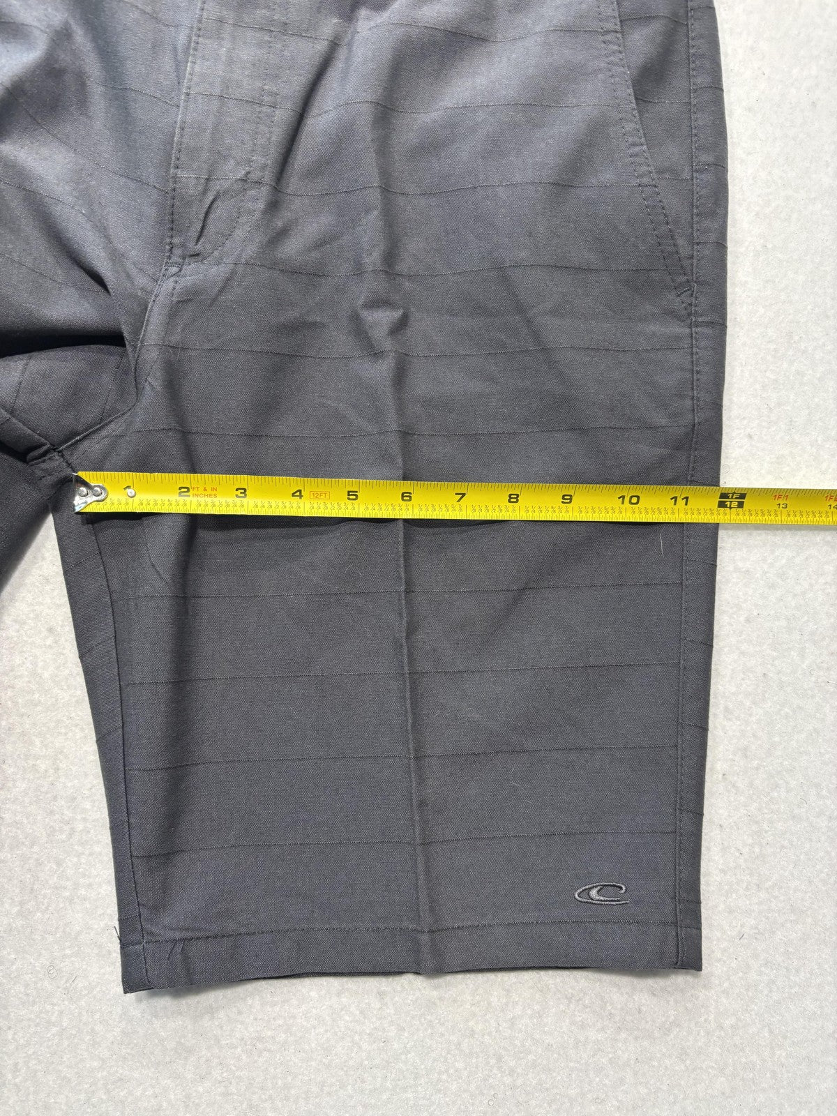O'Neill Chino Shorts Mens 34 Gray 9" Inseam Striped Stretch Casual Travel