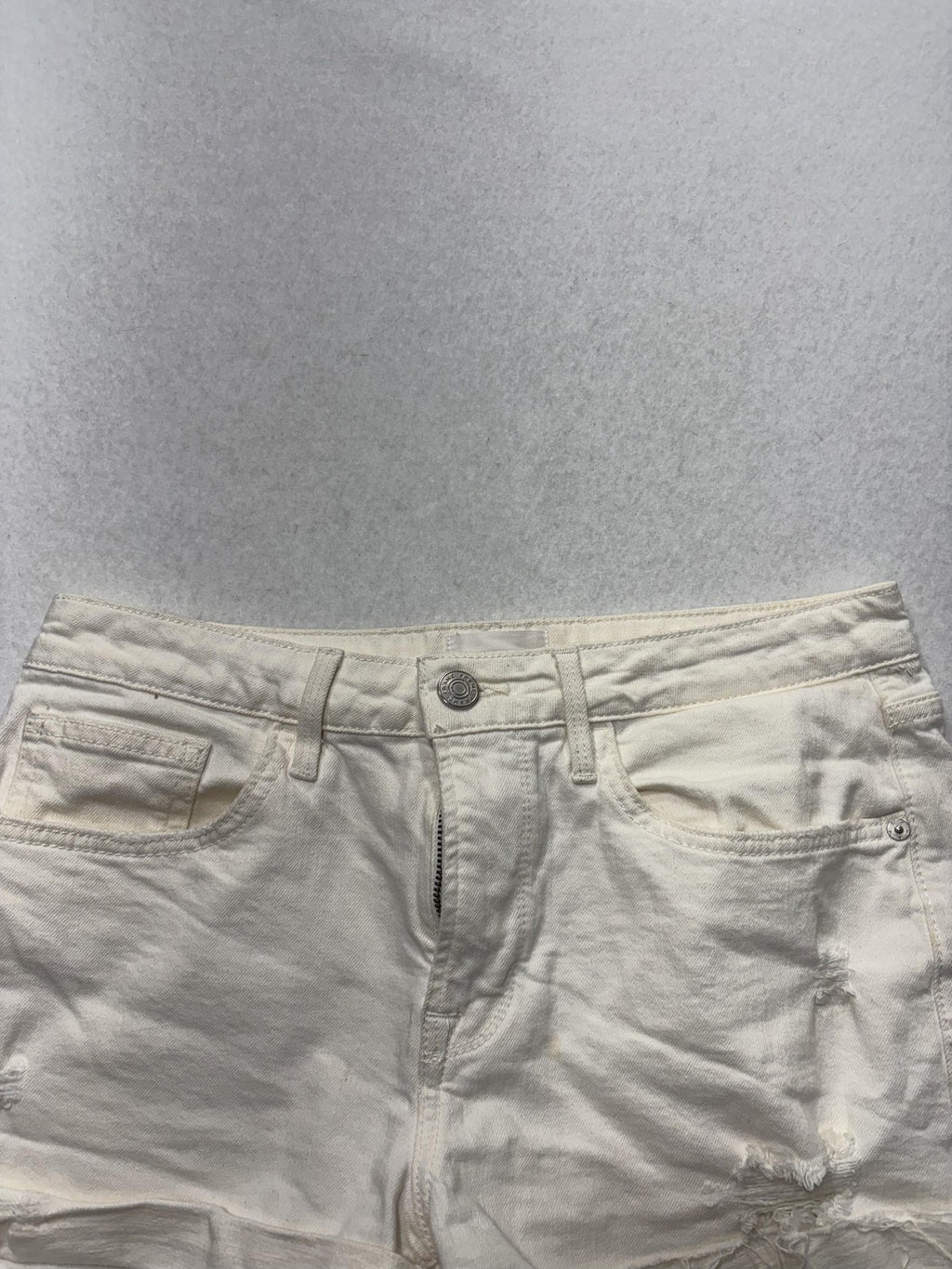 FRAME Le Grand Garcon Boyfriend Denim Shorts White 27 LGGSH470 Frayed Cut Off