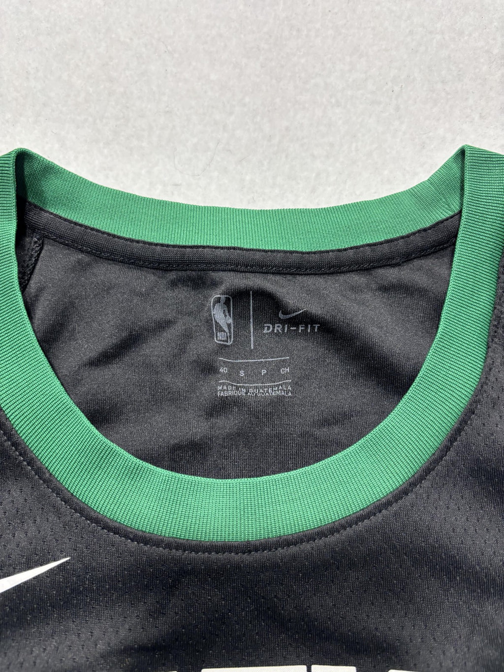 Boston Celtics Jersey Mens 40 Black NBA Nike Gordon Hayward 20 Swingman