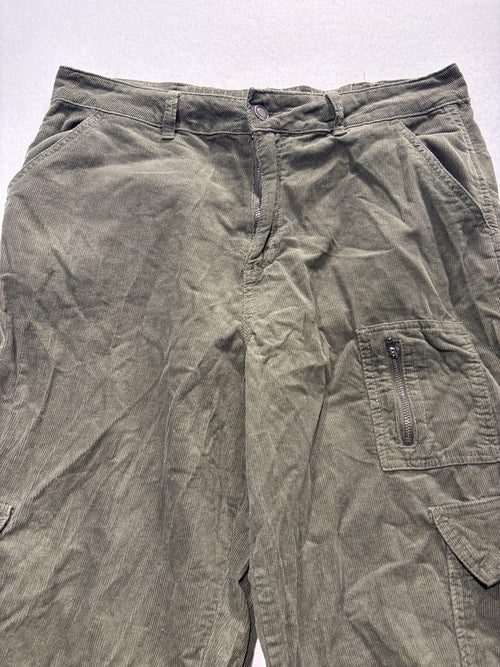 Angel Kiss Green Corduroy Cargo Pants Juniors 11/30 Straight Leg 79374JC00084RJ