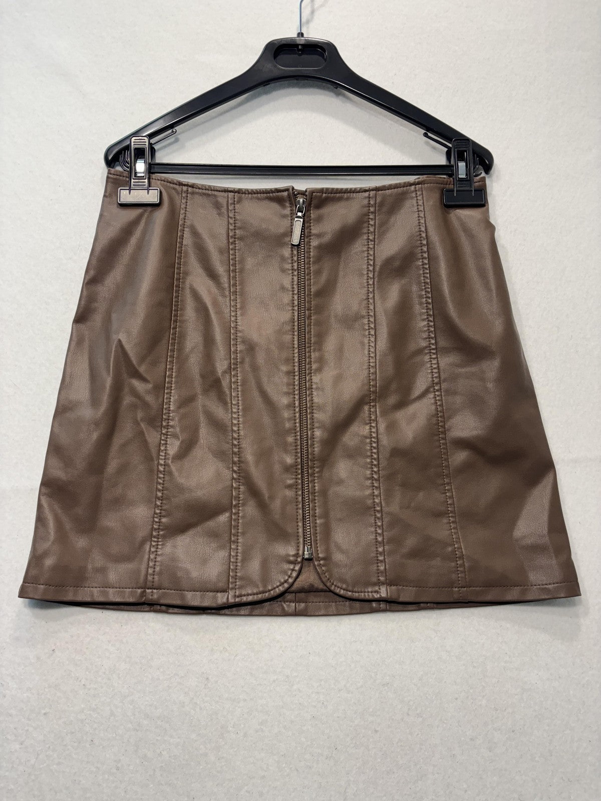 Free People Skirt Womens 8 Brown Faux Leather Zip Back Panel Seamed Mini Lined