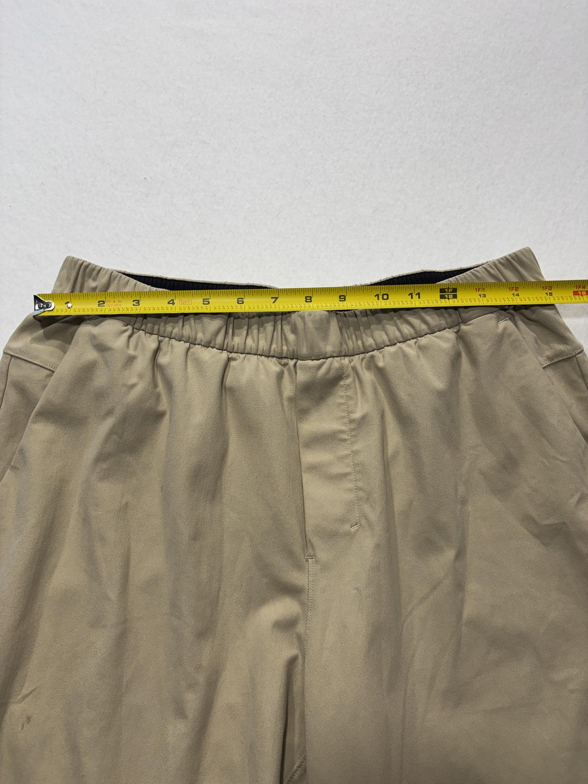 Lululemon Khaki Pants Mens Large Beige Elastic Waist Straight Leg Stretch Casual