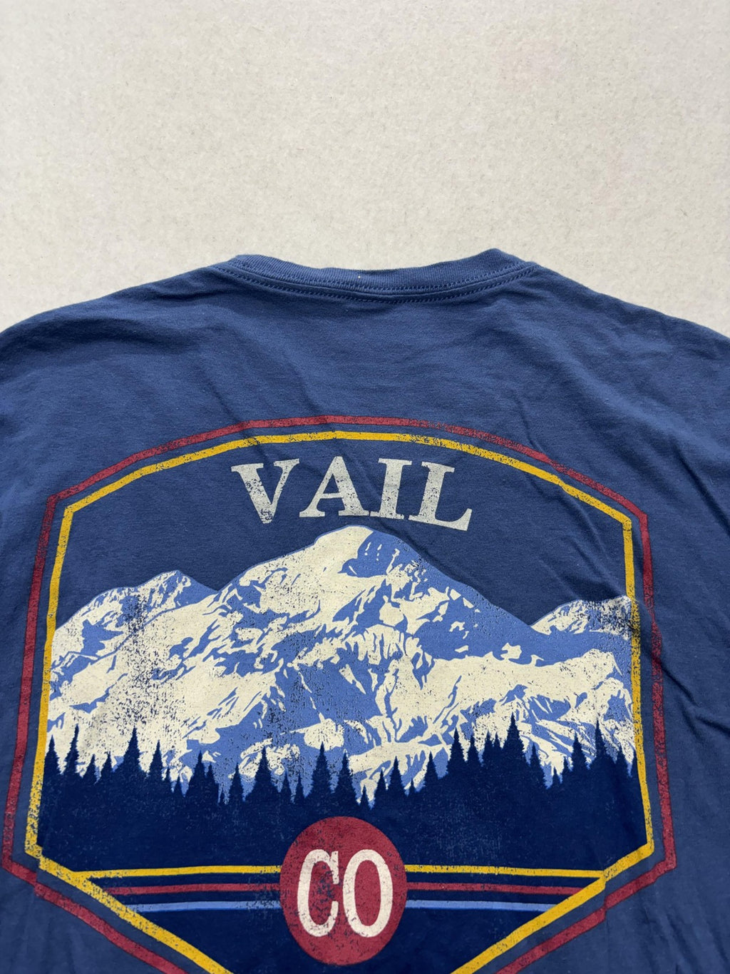 Vail Colorado Shirt Mens Small Blue Mountain Ski Graphic Double Sided Tee