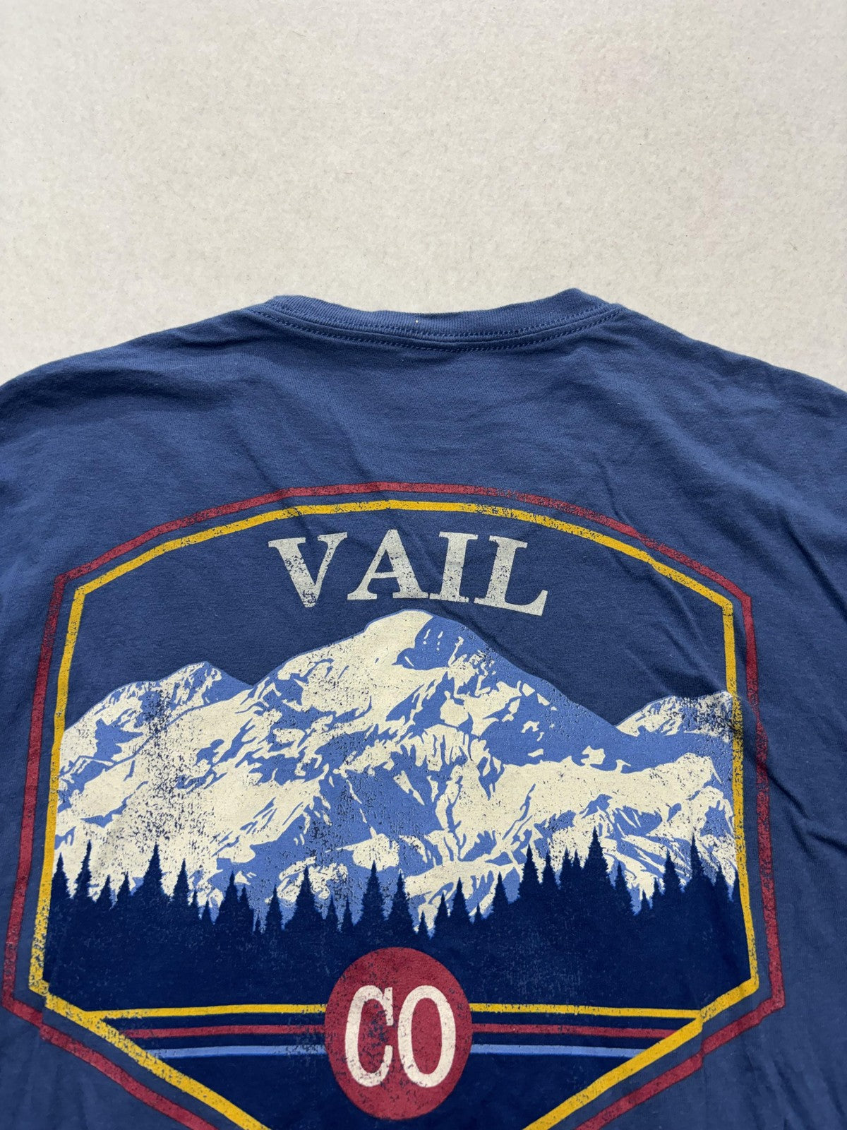 Vail Colorado Shirt Mens Small Blue Mountain Ski Graphic Double Sided Tee