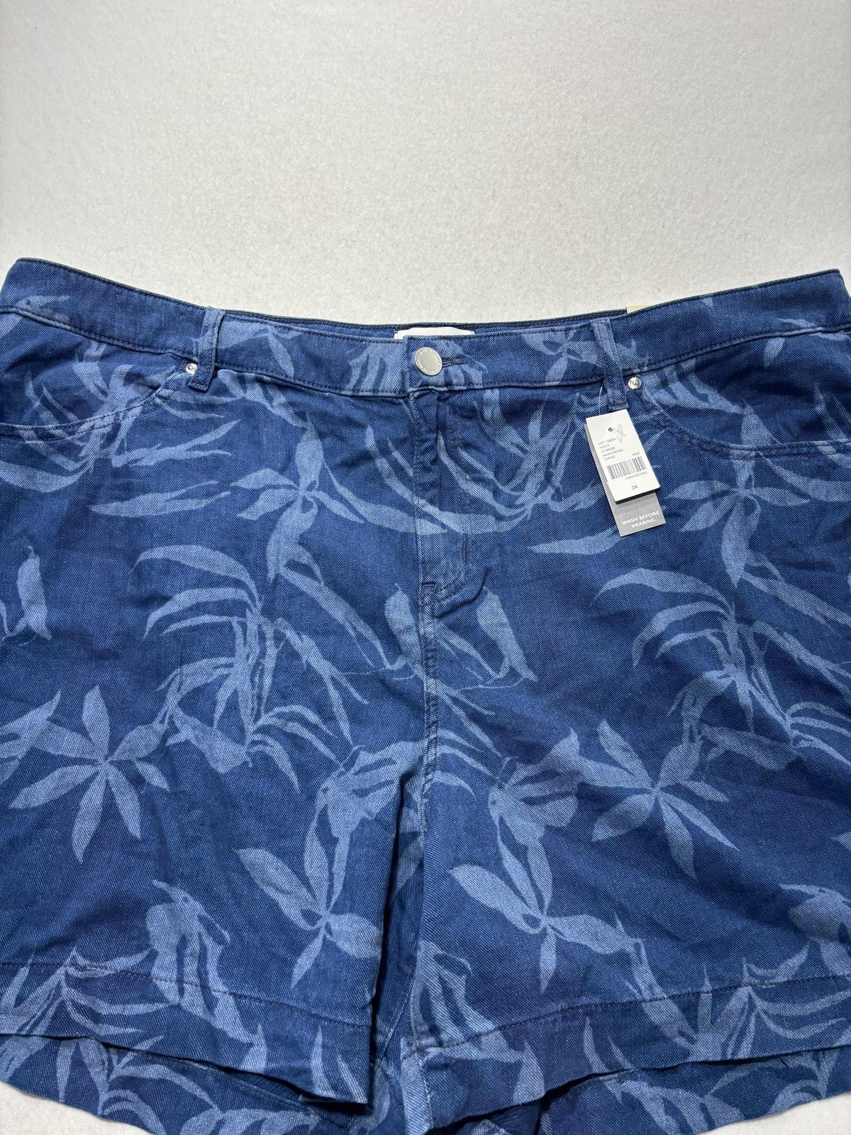 Lane Bryant Shorts Womens 24 Blue Denim Mid Rise Floral Tropical Cut Off