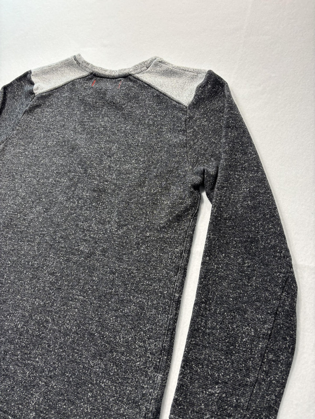 Tommy Bahama Sweatshirt Mens Medium Gray Fleece Crew Neck Pullover Contrast