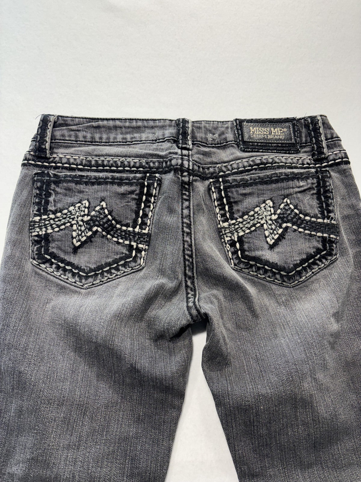 Miss Me Sunny Skinny Jeans Womens 31 Charcoal Wash Mid Rise Embroidered 31x30.5