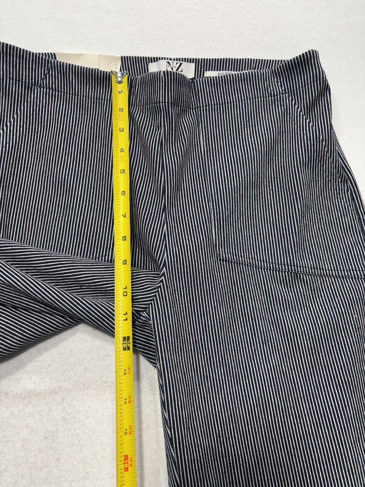 NIC+ZOE Jeans Womens 29 Blue Pinstripe Mid Rise Wide Leg Stretch Denim 31x28.5
