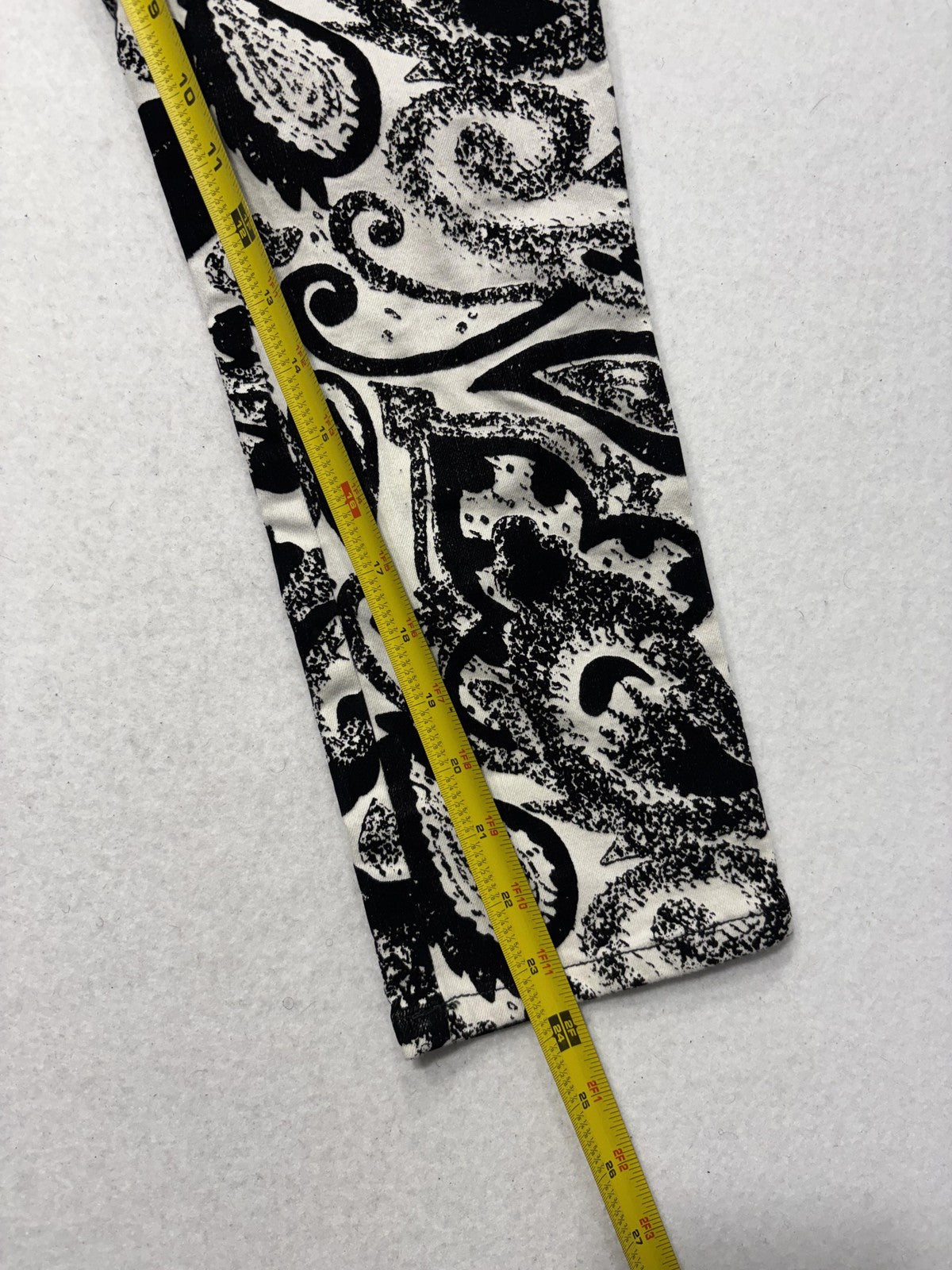 Alice + Olivia Jeans Womens 30 Black Paisley Mid Rise Cropped Slim Denim 30x24