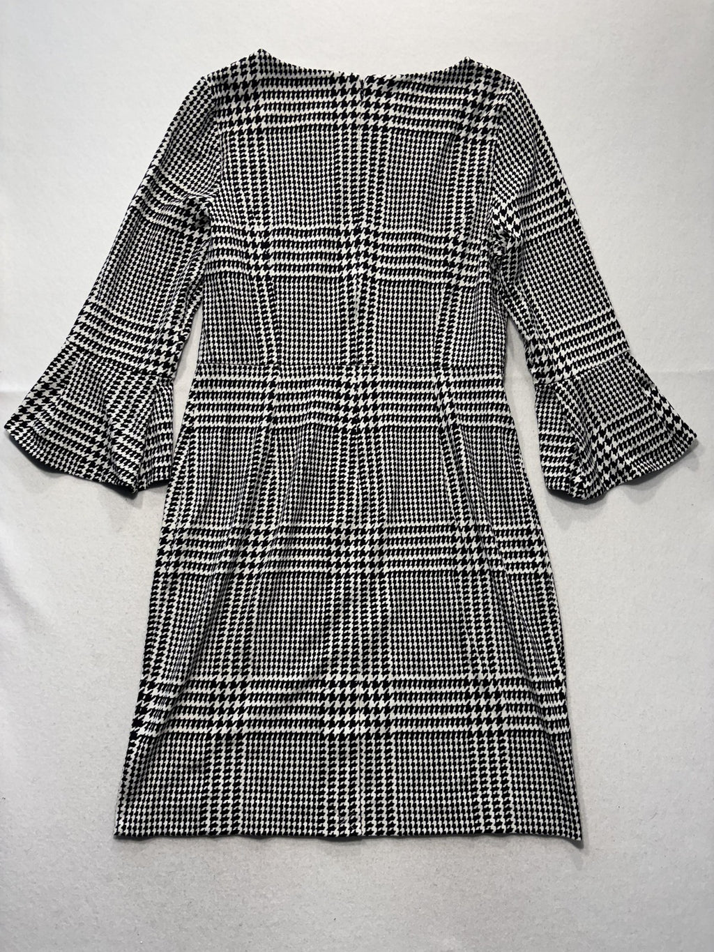 Talbots Dress Womens 14 Black Houndstooth Boat Neck 3/4 Bell Sleeve Sheath Knit