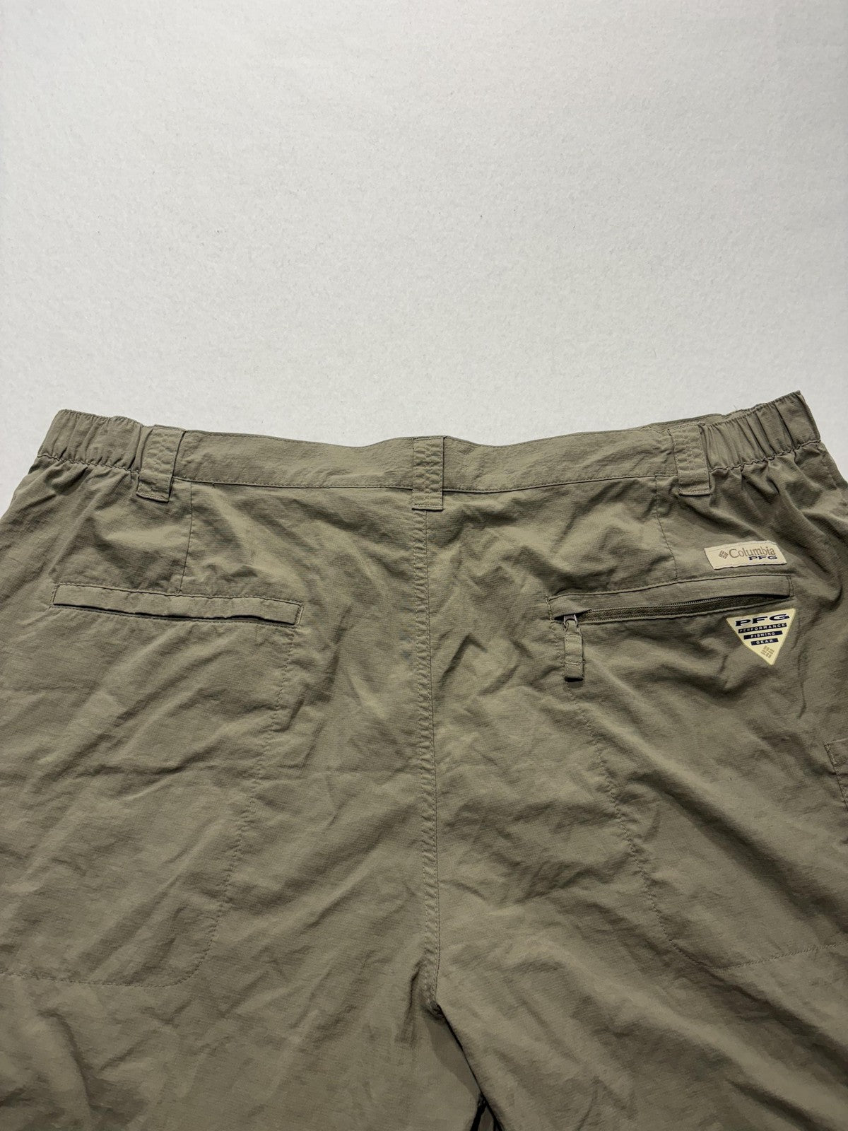 Columbia PFG Omni-Shade Shorts Mens 40 Beige Blood N Guts Fishing Quick Dry
