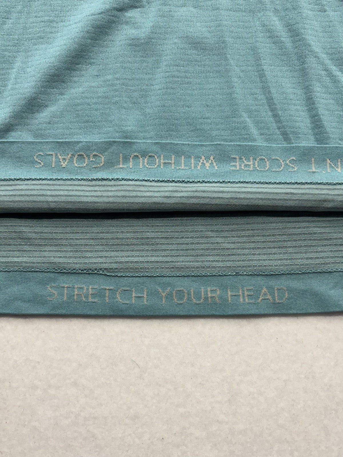 Lululemon Shirt Mens Medium Blue Long Sleeve Lightweight Running Athletic