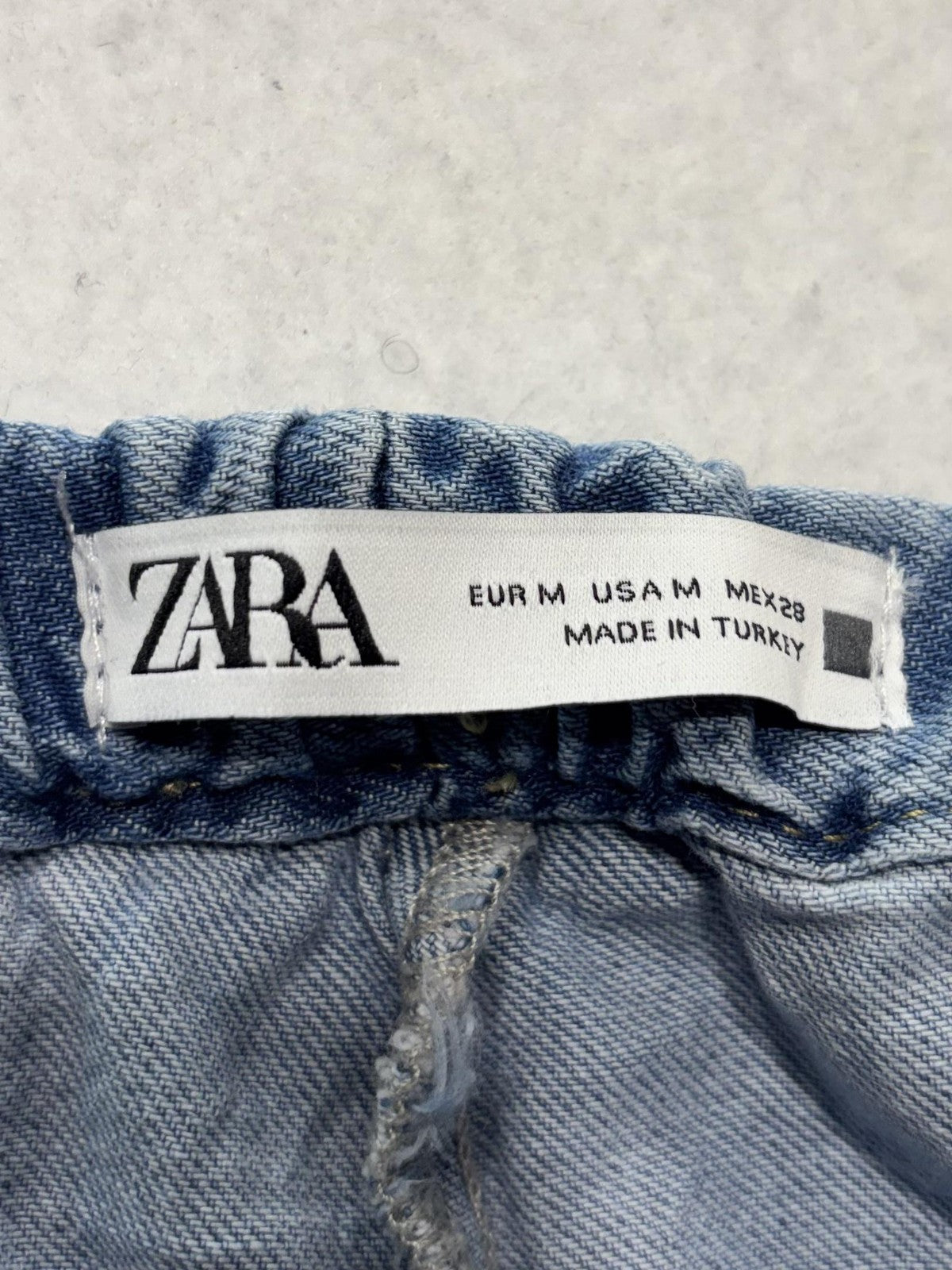 Zara Jeans Mens 30x30 Blue Medium Wash Relaxed Straight Elastic Waist Denim