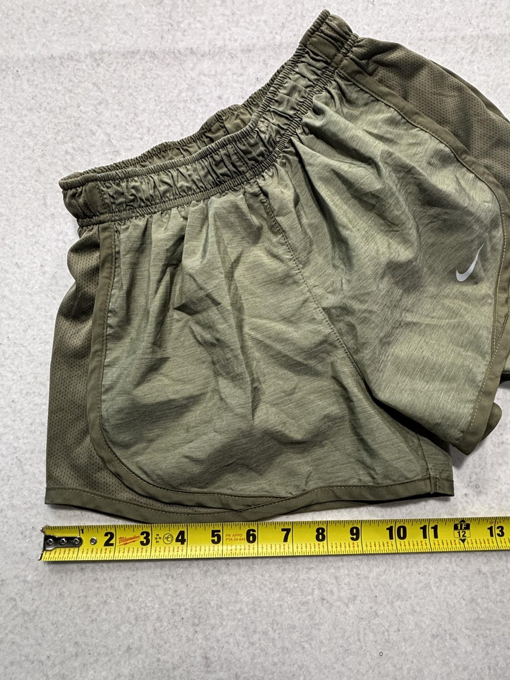 Nike Running Shorts Womens XS Green Dri-FIT 3" Inseam Lined Lightweight Athletic