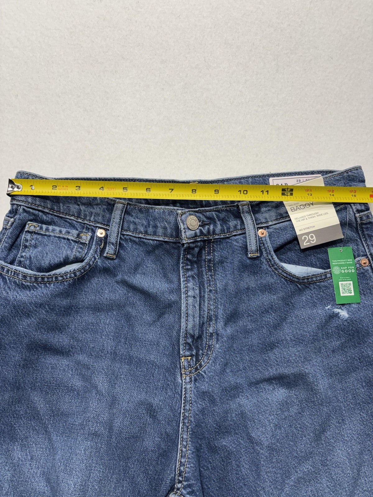Gap Baggy Mid Rise Jeans Womens 8R Blue Medium Wash Wide Leg Distressed 29x29.5