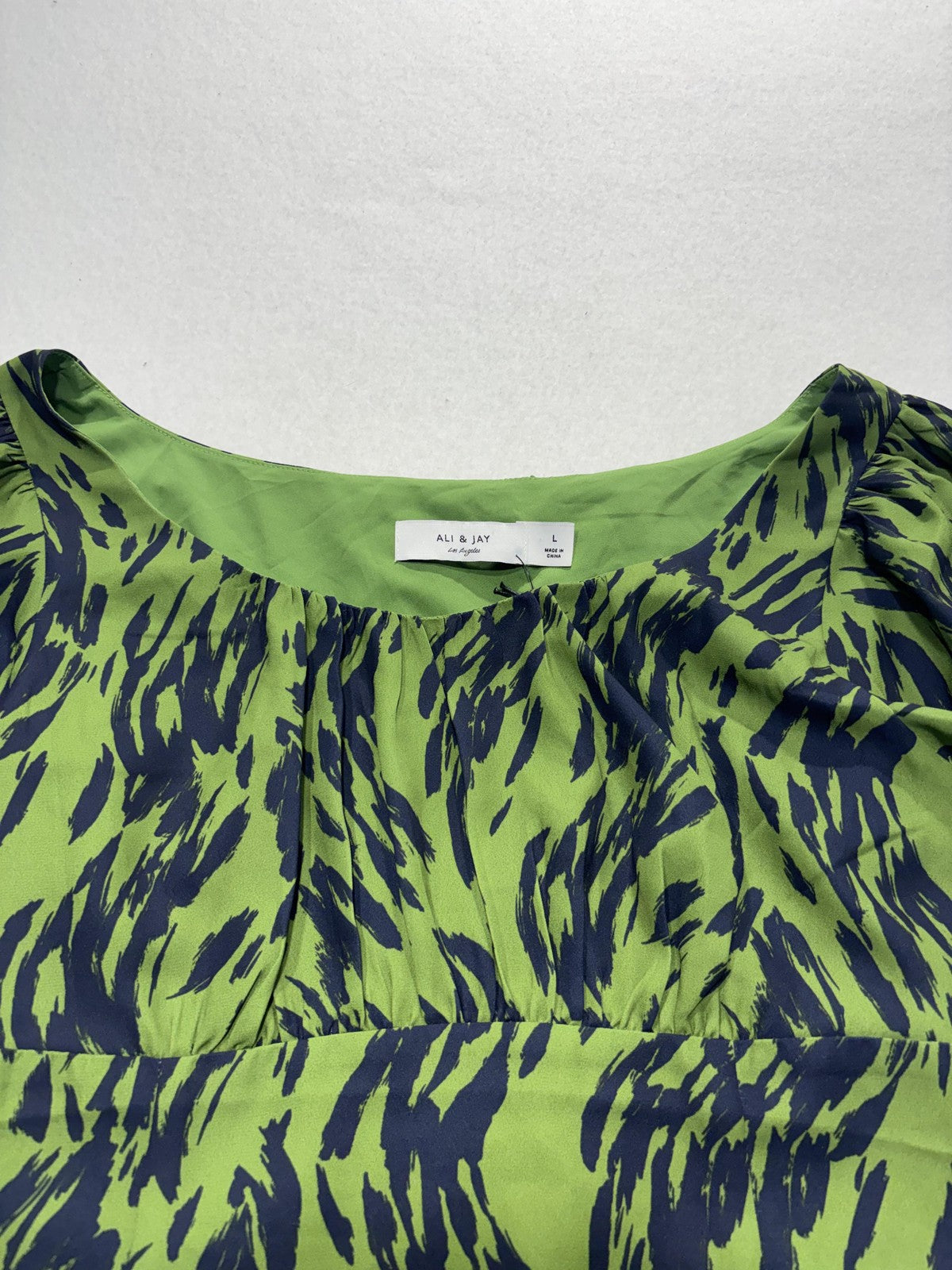 Ali & Jay Elevated Taste Mini Dress Womens Large Green Animal Print Short Sleeve