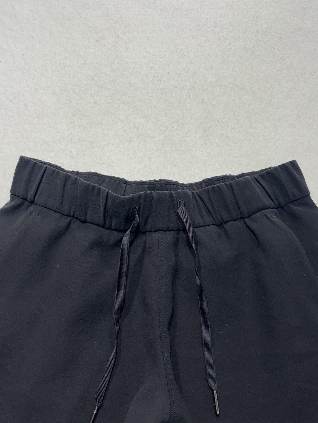 Lululemon Running Shorts Womens 6 Black 3" Inseam Drawstring Pockets Athletic