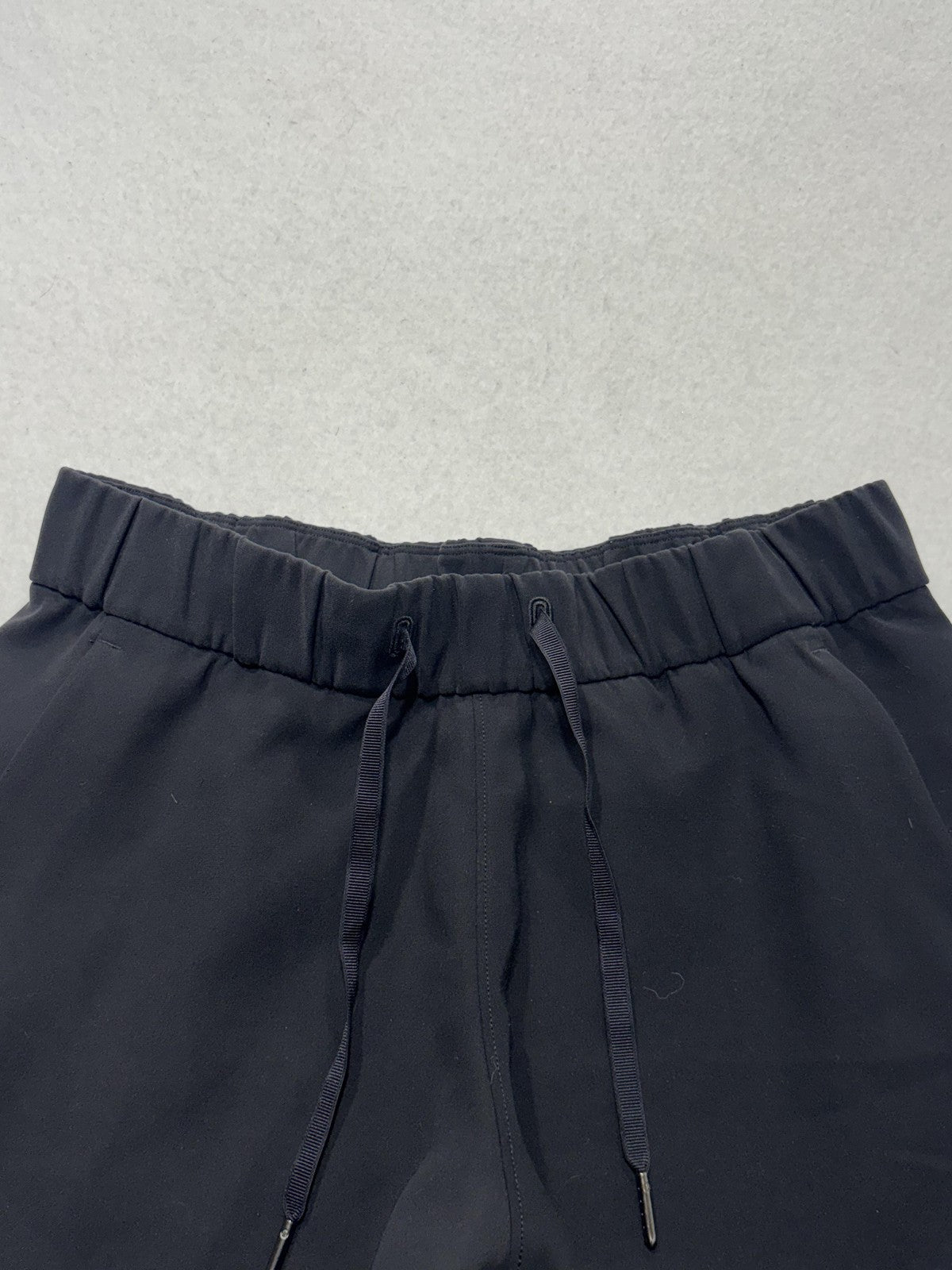 Lululemon Running Shorts Womens 6 Black 3" Inseam Drawstring Pockets Athletic