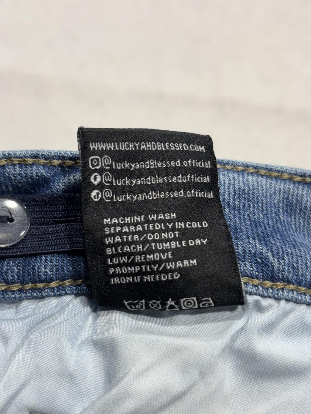 Lucky & Blessed Jeans Womens 20 Blue High Rise Boyfriend Crop Distressed 38x26